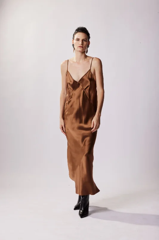 BM 7/8 Triangle Slip Dress - Nude